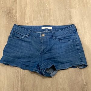 Simple blue shorts size 28